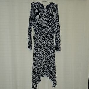 H&M Monochrome Geometric Long Sleeve Dress